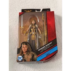 Mattel DC Comics Multiverse Wonder Woman Queen Hippolyta Figure, 6"